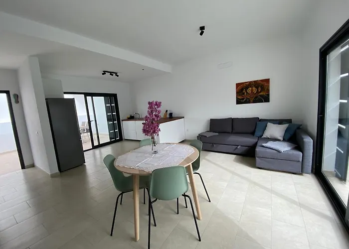 Casa Monte Y Mar